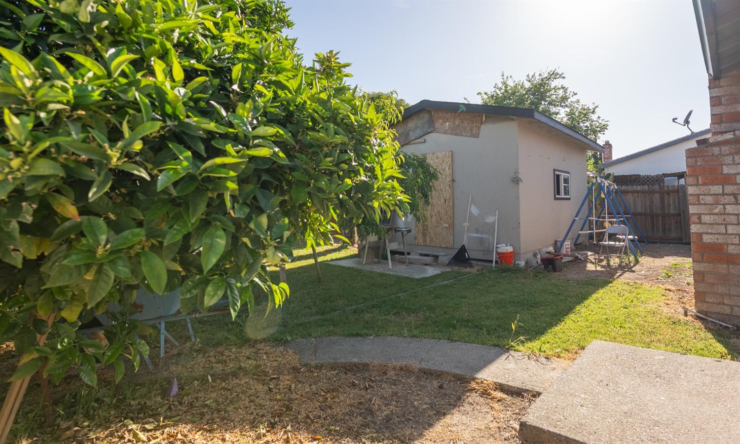 Detail Gallery Image 28 of 33 For 3988 Robinridge Way, Sacramento,  CA 95823 - 3 Beds | 2 Baths