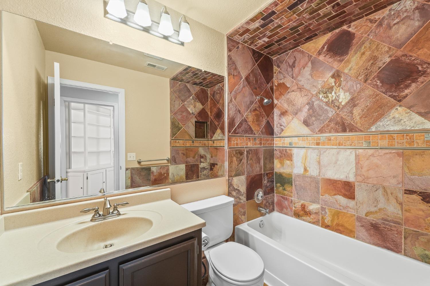 Celia Court, Oakdale, California image 19
