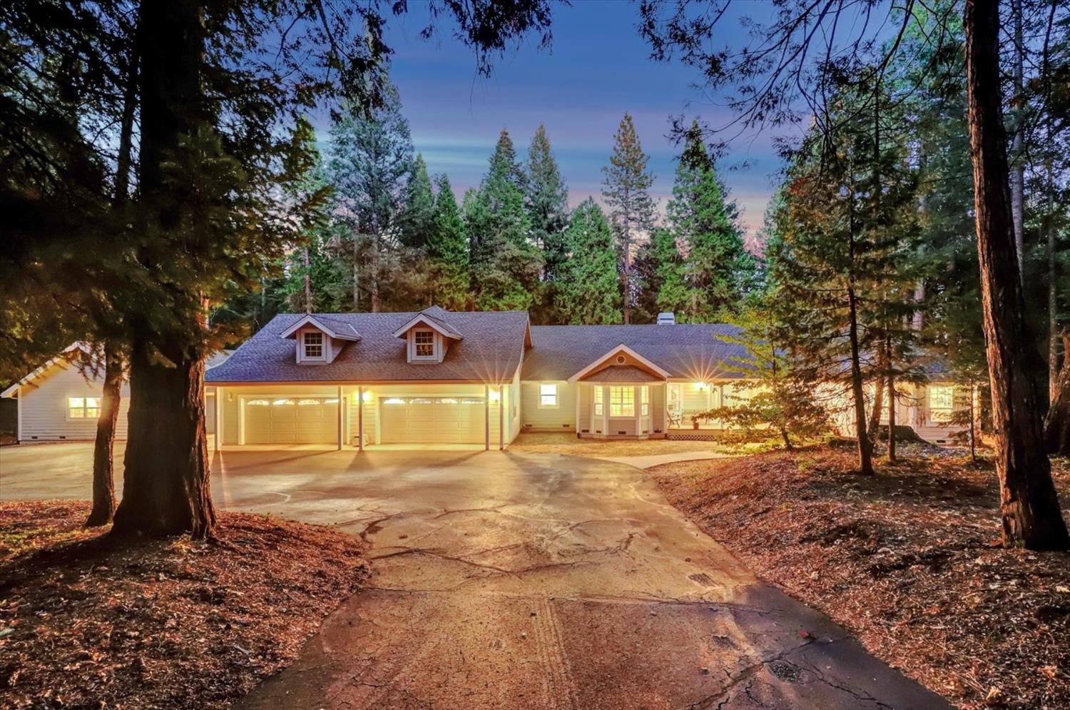 Detail Gallery Image 5 of 89 For 11555 Sky Pines Ridge Rd, Nevada City,  CA 95959 - 3 Beds | 2/2 Baths
