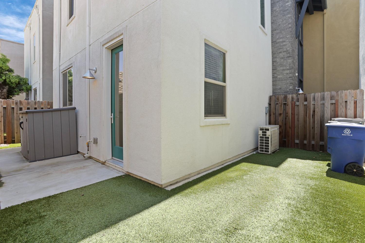 Photo #36: 225053792 Listing: Photo #36
