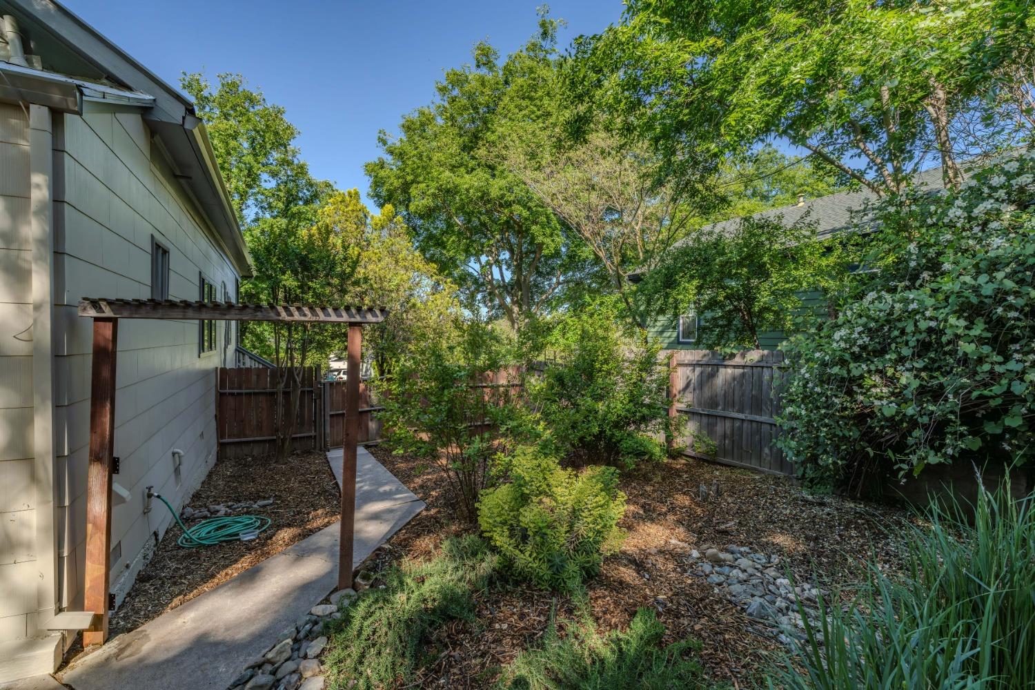 S Arroyo Seco Street, Ione, California image 5