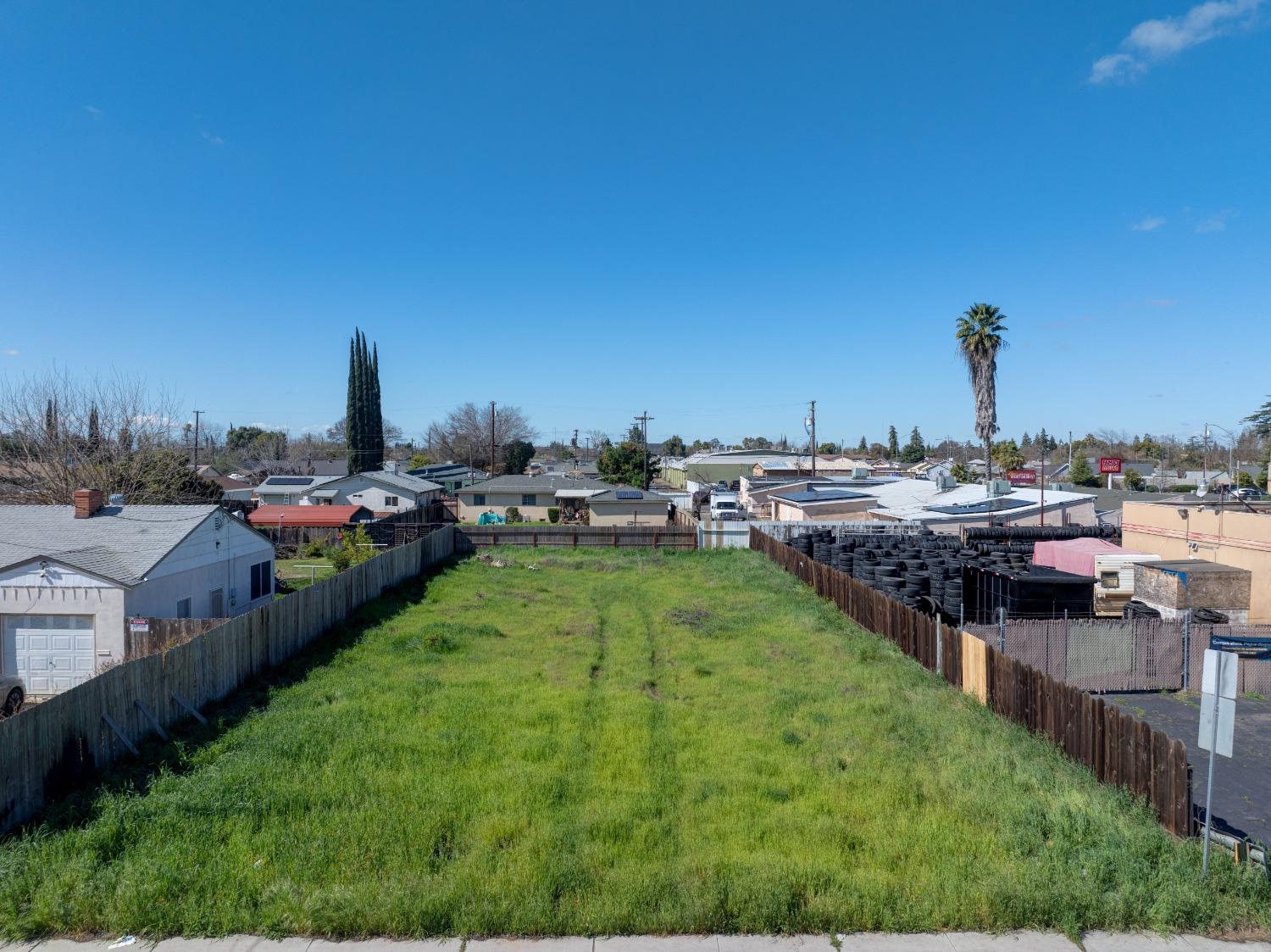 Carol, Merced, California image 1