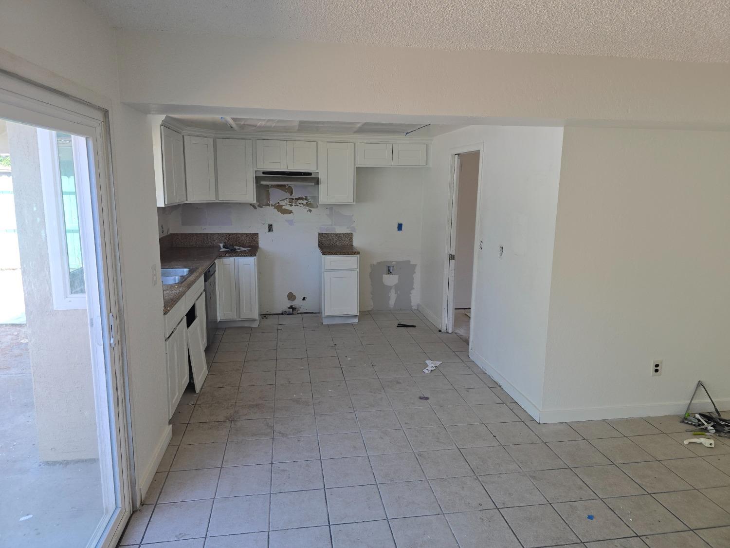 Elfriede Way, Sacramento, California image 18