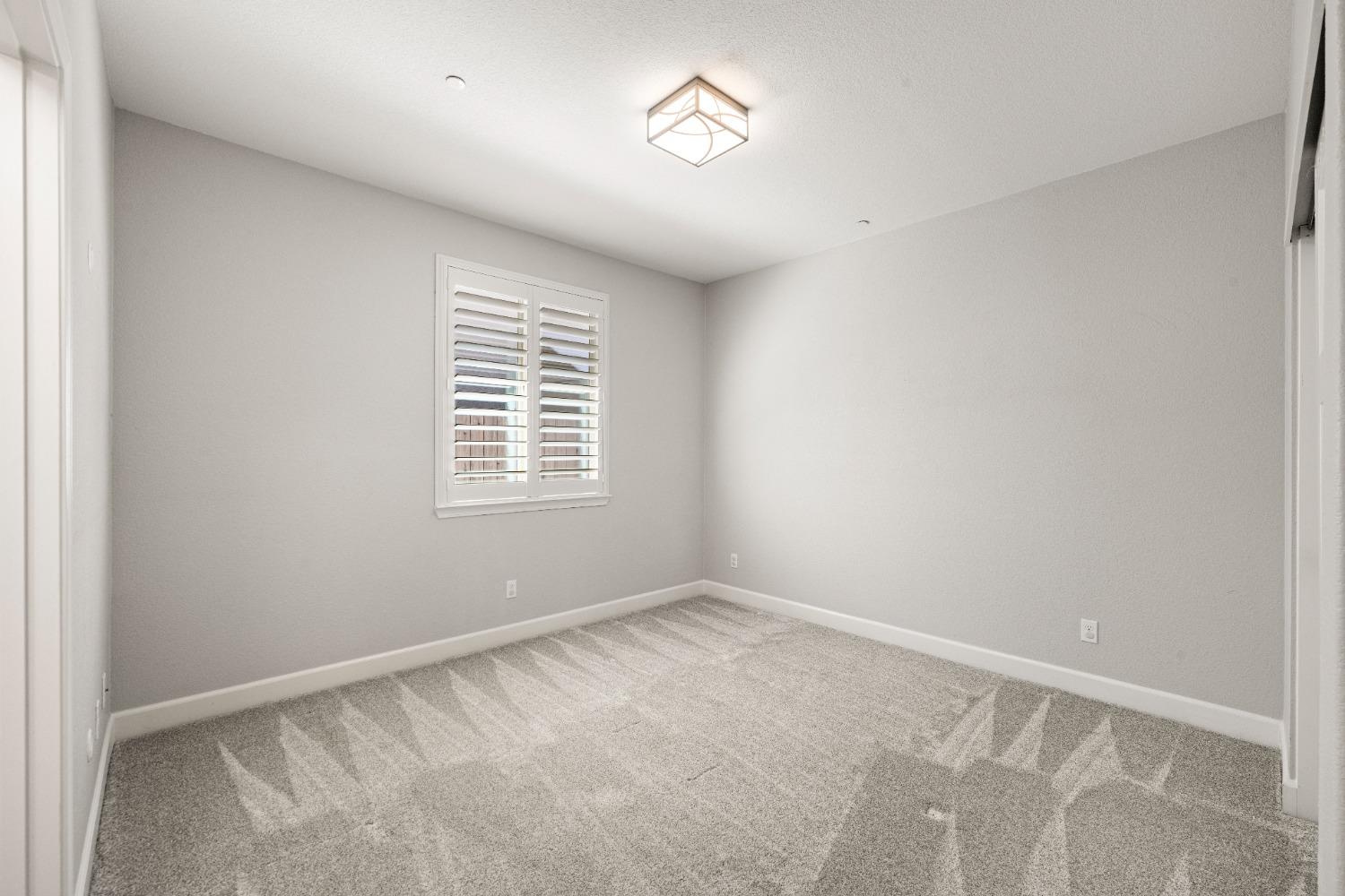 Maddux Way, Roseville, California image 23