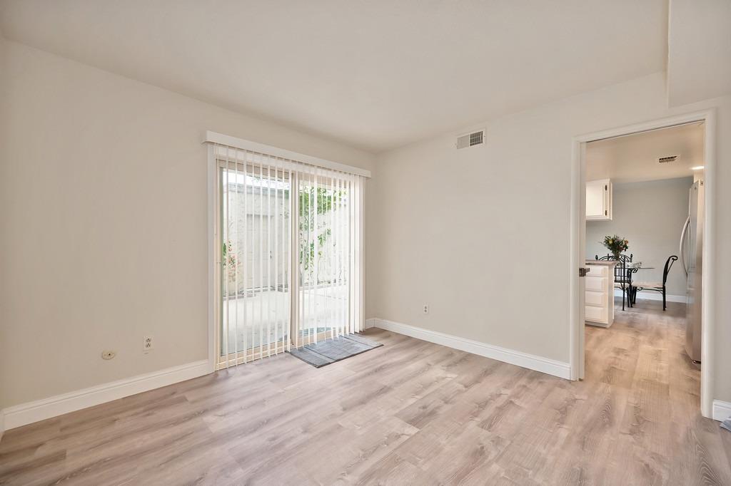 Casitas Bonito, Sacramento, California image 16