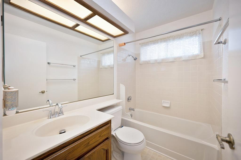 Orwell Drive, Roseville, California image 44