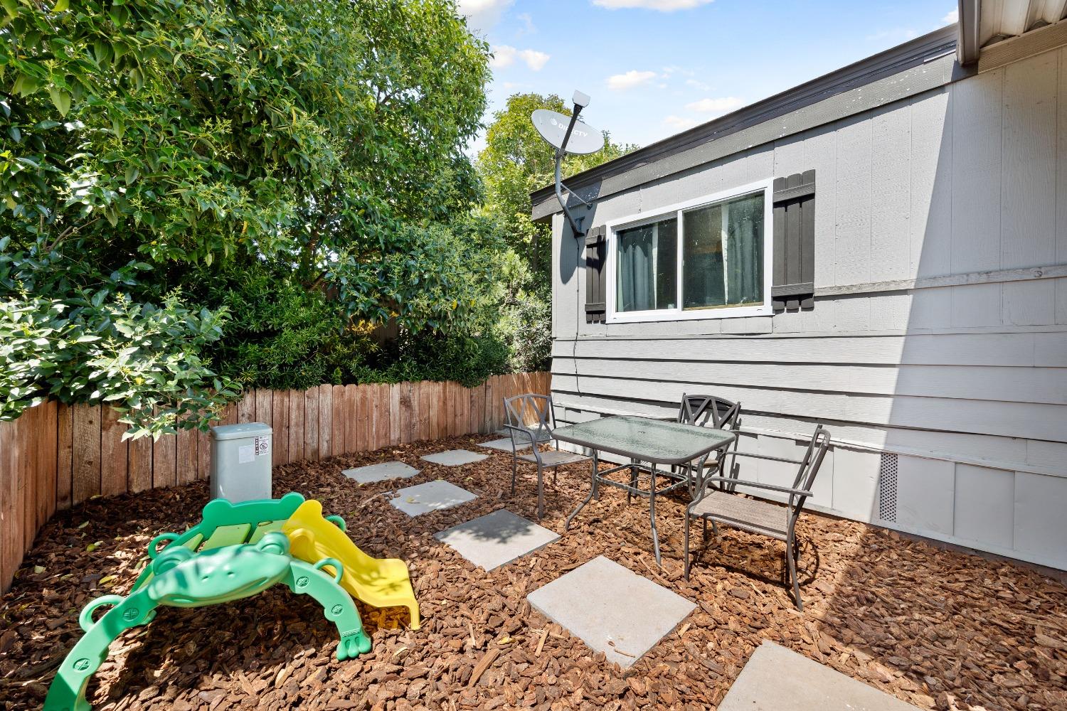Detail Gallery Image 9 of 32 For 7305 Topanga, Sacramento,  CA 95842 - 3 Beds | 2 Baths