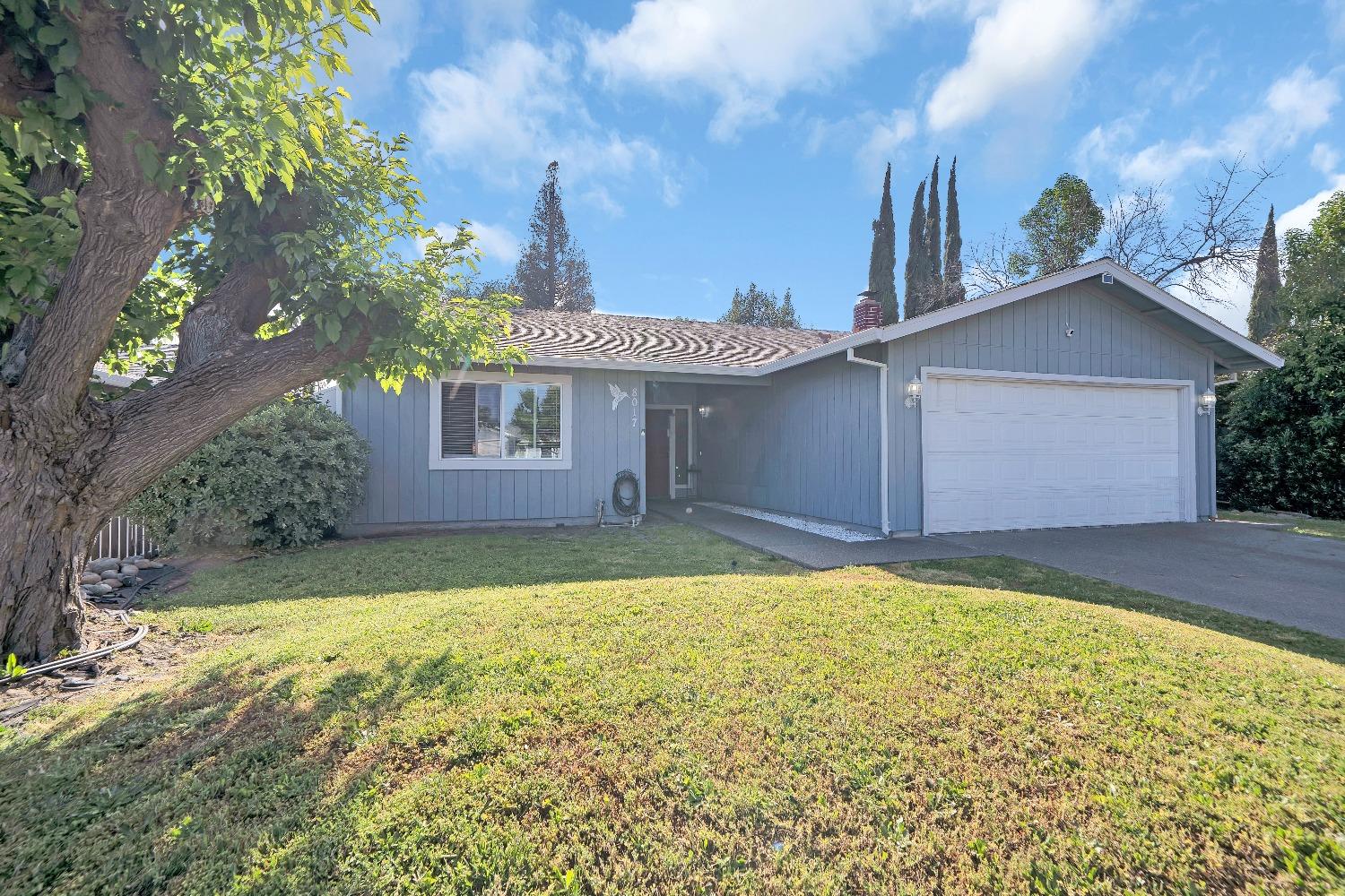 Detail Gallery Image 2 of 26 For 8017 Peppertree Way, Citrus Heights,  CA 95621 - 4 Beds | 2 Baths