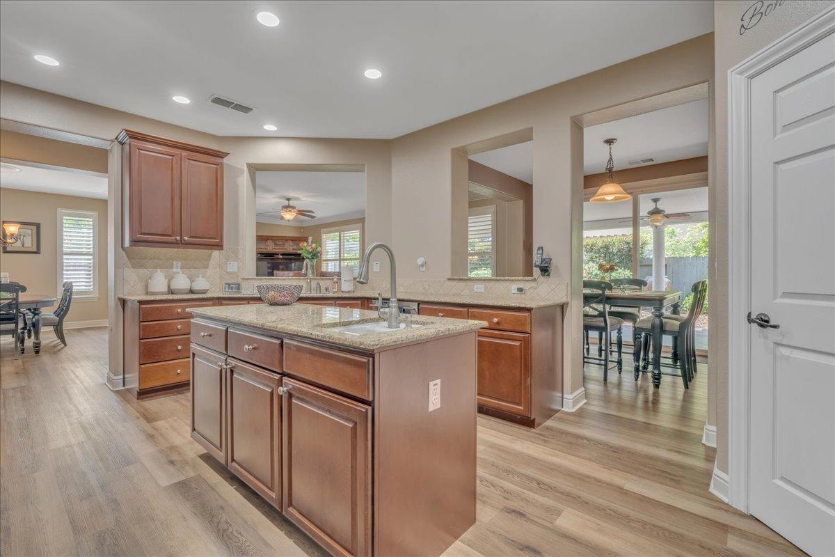 Woodgate Way, Roseville, California image 20