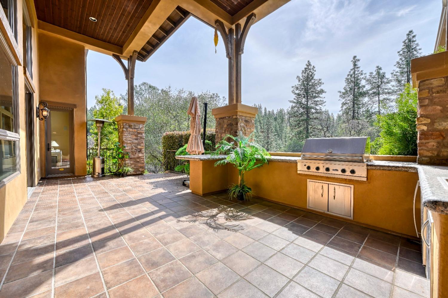 Detail Gallery Image 76 of 90 For 16279 Winchester Club Dr, Meadow Vista,  CA 95722 - 4 Beds | 5/1 Baths