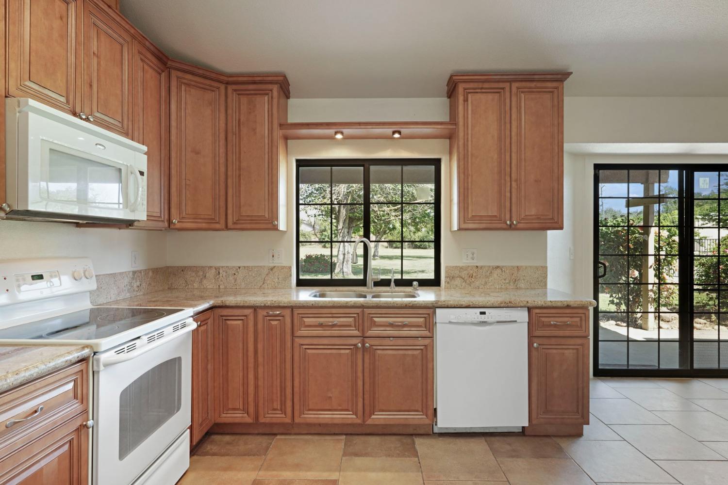 Detail Gallery Image 15 of 54 For 25292 White Fence Ct, Acampo,  CA 95220 - 4 Beds | 2 Baths