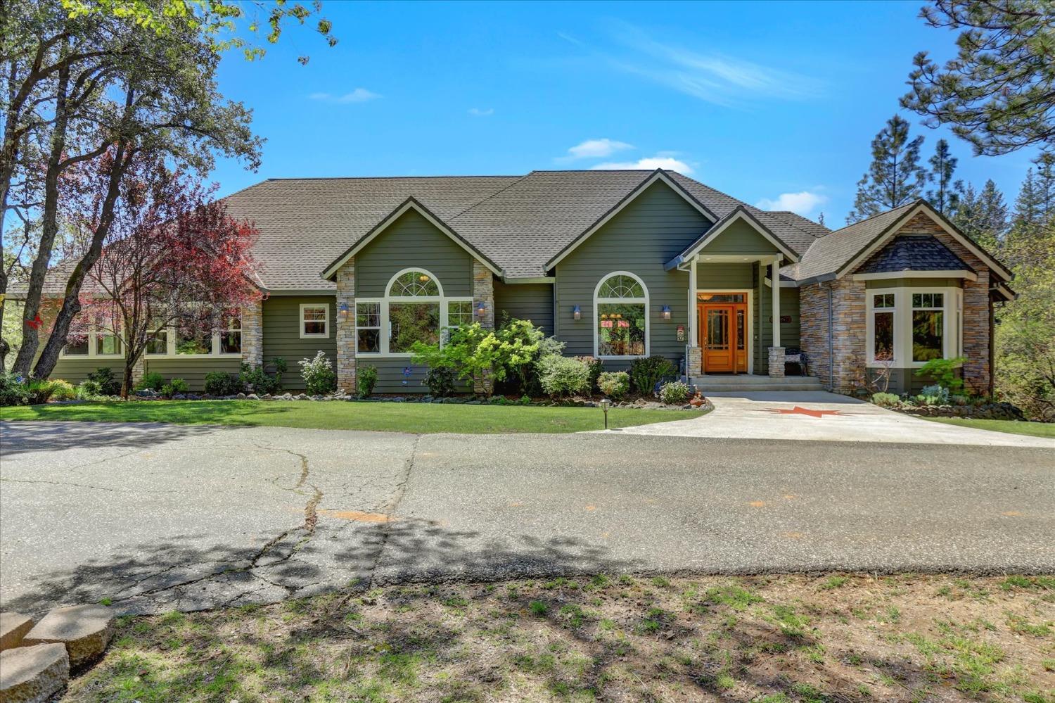 Detail Gallery Image 1 of 80 For 12673 Hoppy Hollow Rd, Grass Valley,  CA 95945 - 4 Beds | 3/1 Baths