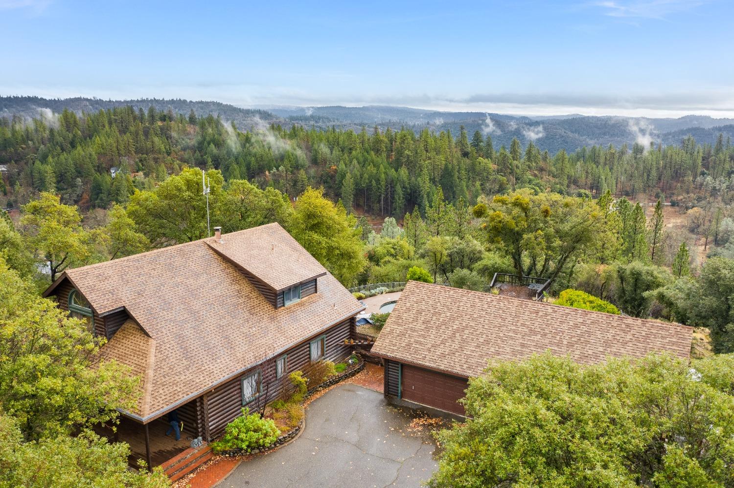 Hilltop Court, Applegate, California image 1