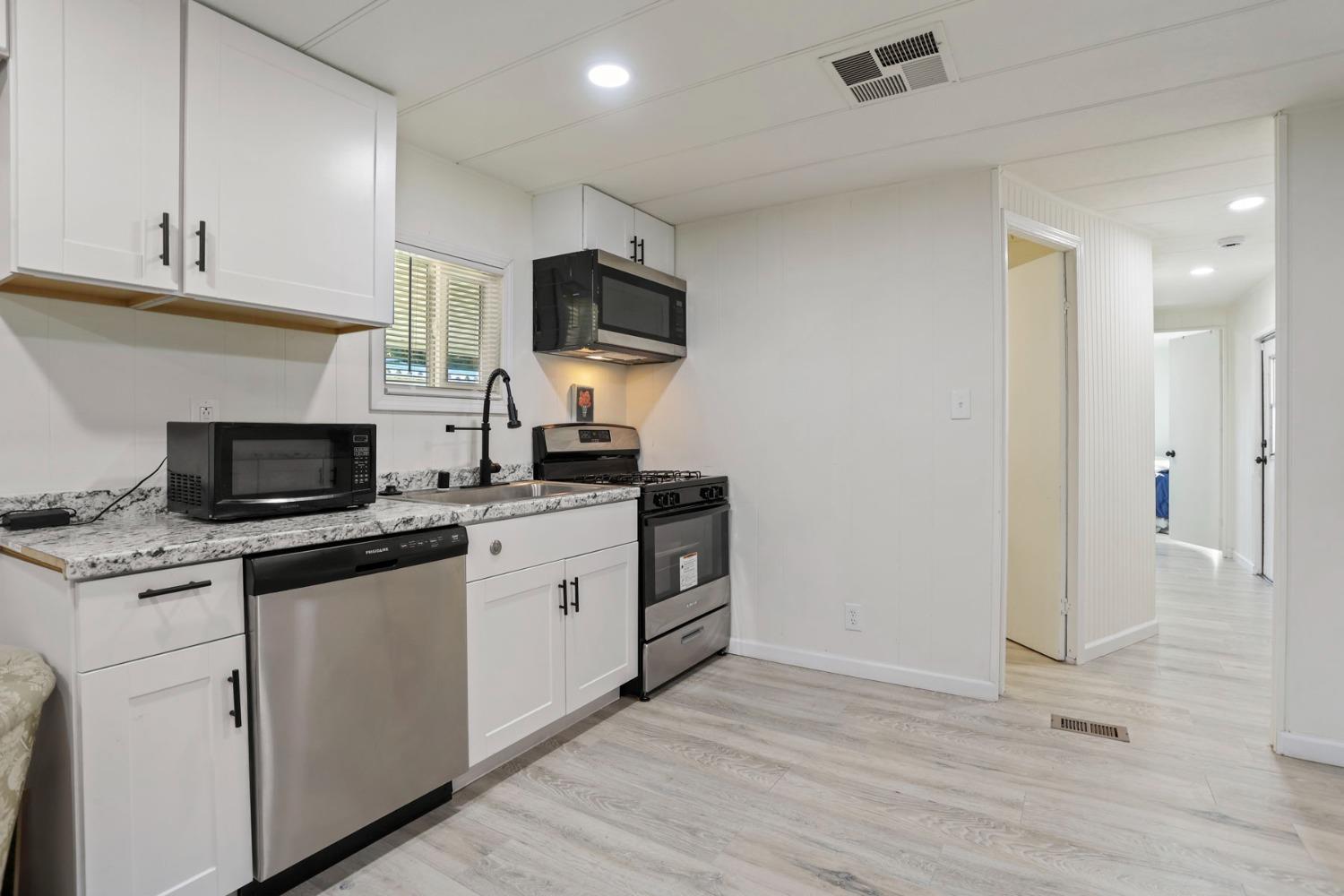 Detail Gallery Image 19 of 40 For 18450 Ca 88 44, Lockeford,  CA 95237 - 3 Beds | 2 Baths