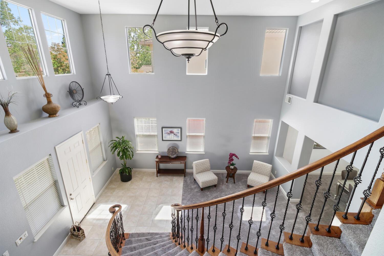 Detail Gallery Image 8 of 82 For 9736 Harrier Way, Elk Grove,  CA 95757 - 4 Beds | 3 Baths