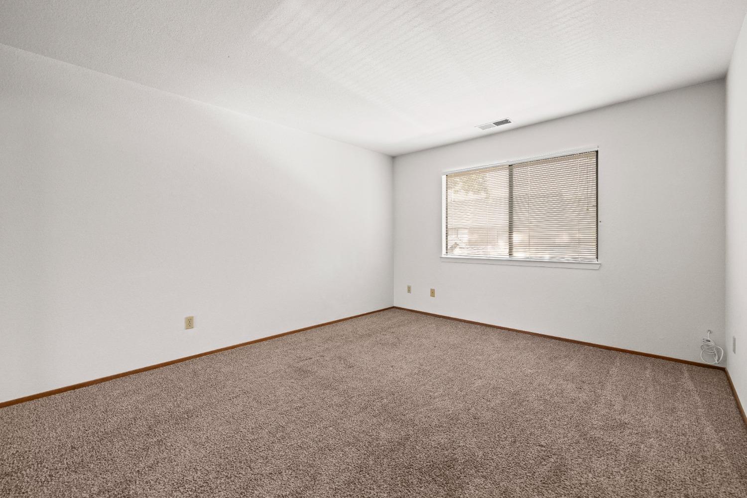 Photo #22: 225054816 Listing: Photo #22