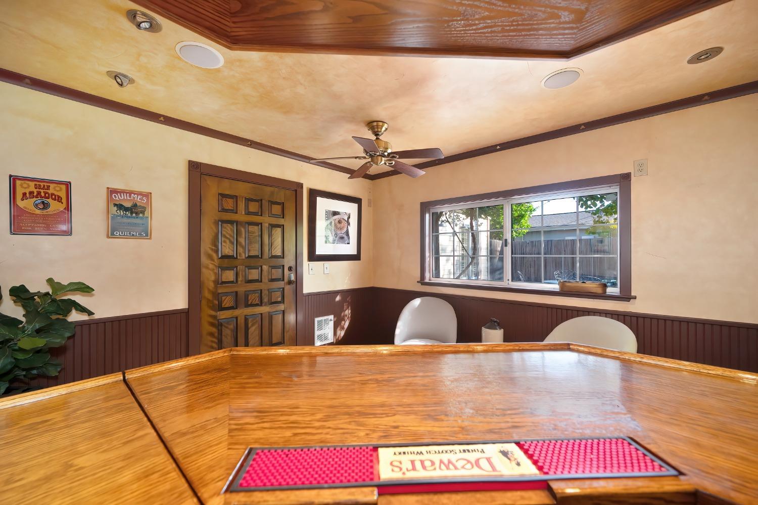 property-img