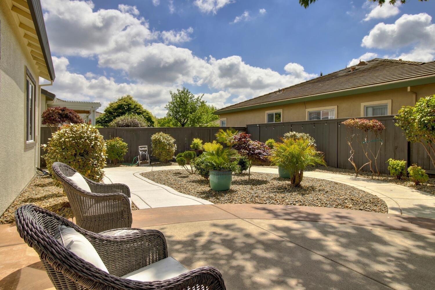 Detail Gallery Image 62 of 85 For 2500 Emerald Lake, Elk Grove,  CA 95758 - 2 Beds | 2 Baths