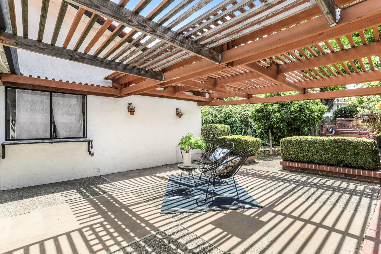 Oakhurst Way, Stockton, California image 33