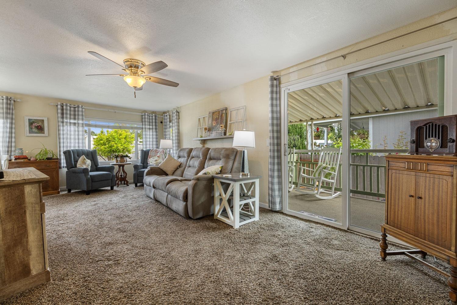 Detail Gallery Image 7 of 33 For 4350 Cherokee Rd 34, Stockton,  CA 95215 - 2 Beds | 1 Baths