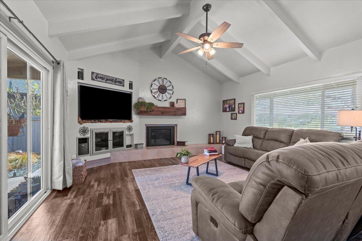 Candlewood Place, Riverbank, California image 9
