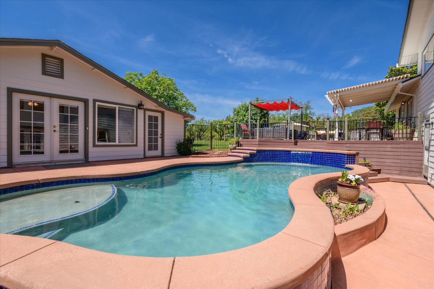 Detail Gallery Image 4 of 70 For 3610 Loma Dr, Shingle Springs,  CA 95682 - 4 Beds | 2/1 Baths