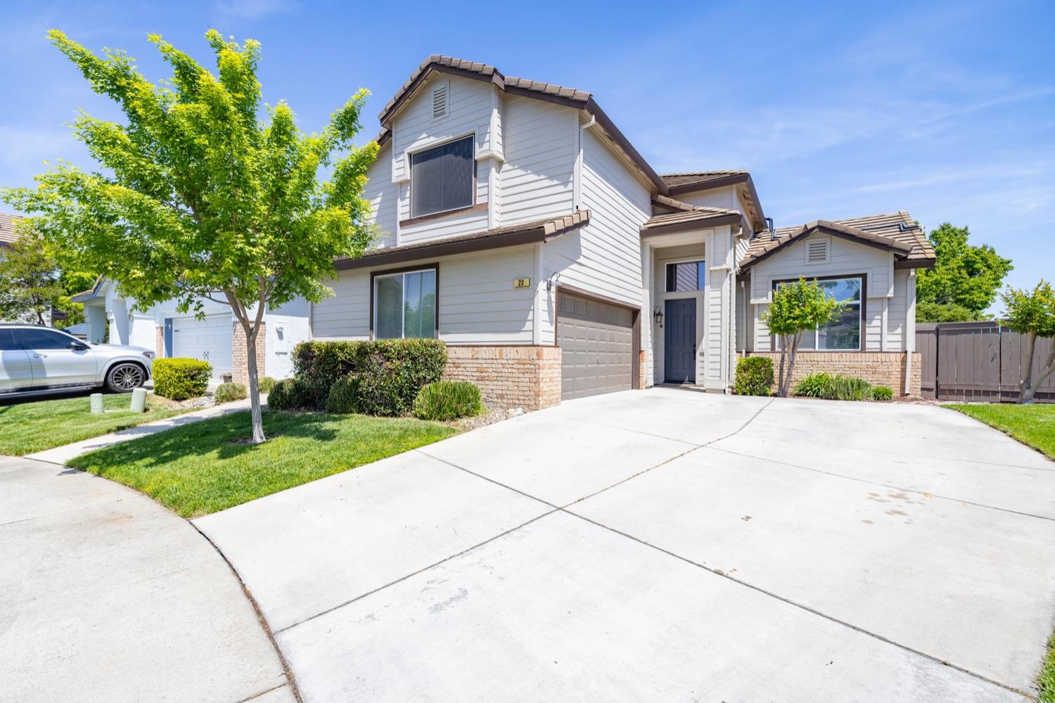 Detail Gallery Image 2 of 63 For 23 Alazar Ct, Sacramento,  CA 95835 - 4 Beds | 3 Baths