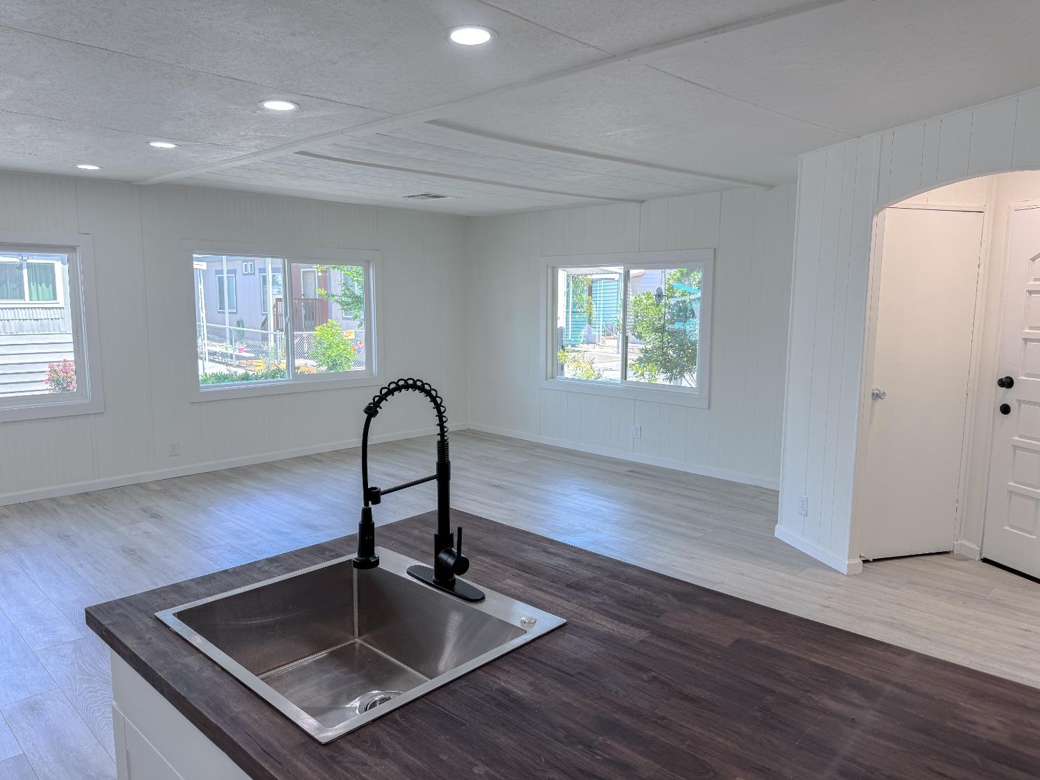 Detail Gallery Image 15 of 48 For 5836 Stonyford, Sacramento,  CA 95842 - 3 Beds | 2 Baths