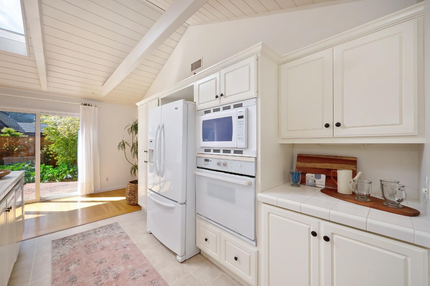 property-img