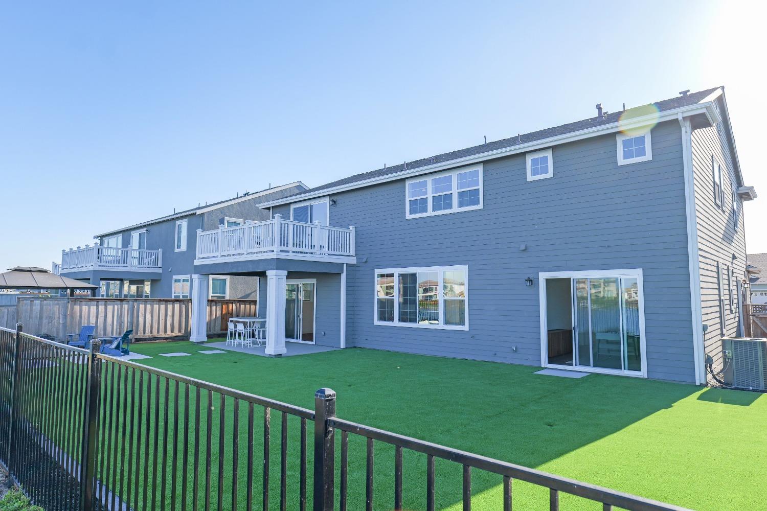 Detail Gallery Image 3 of 34 For 15912 Duggar Dr, Lathrop,  CA 95330 - 5 Beds | 4/1 Baths