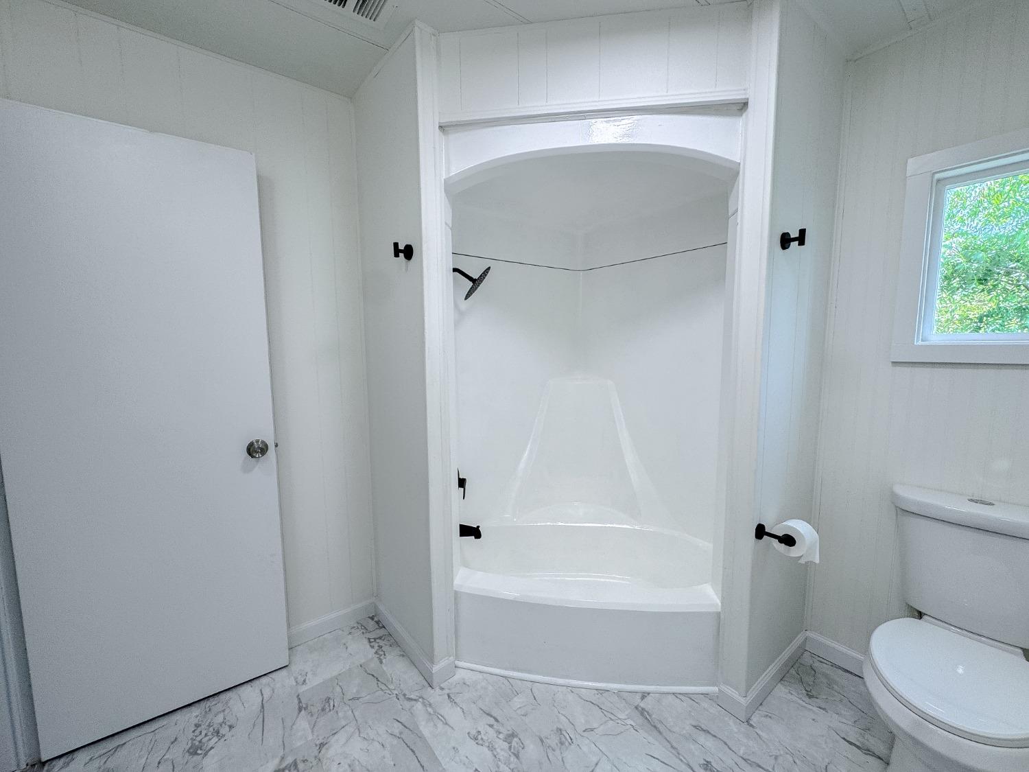 Detail Gallery Image 28 of 48 For 5836 Stonyford, Sacramento,  CA 95842 - 3 Beds | 2 Baths