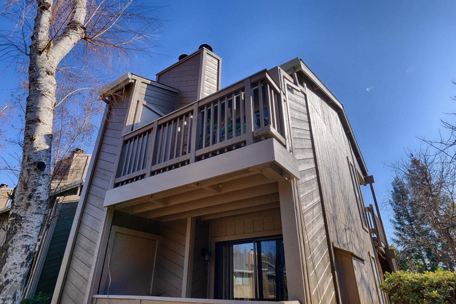 Photo #9: 225054816 Listing: Photo #9