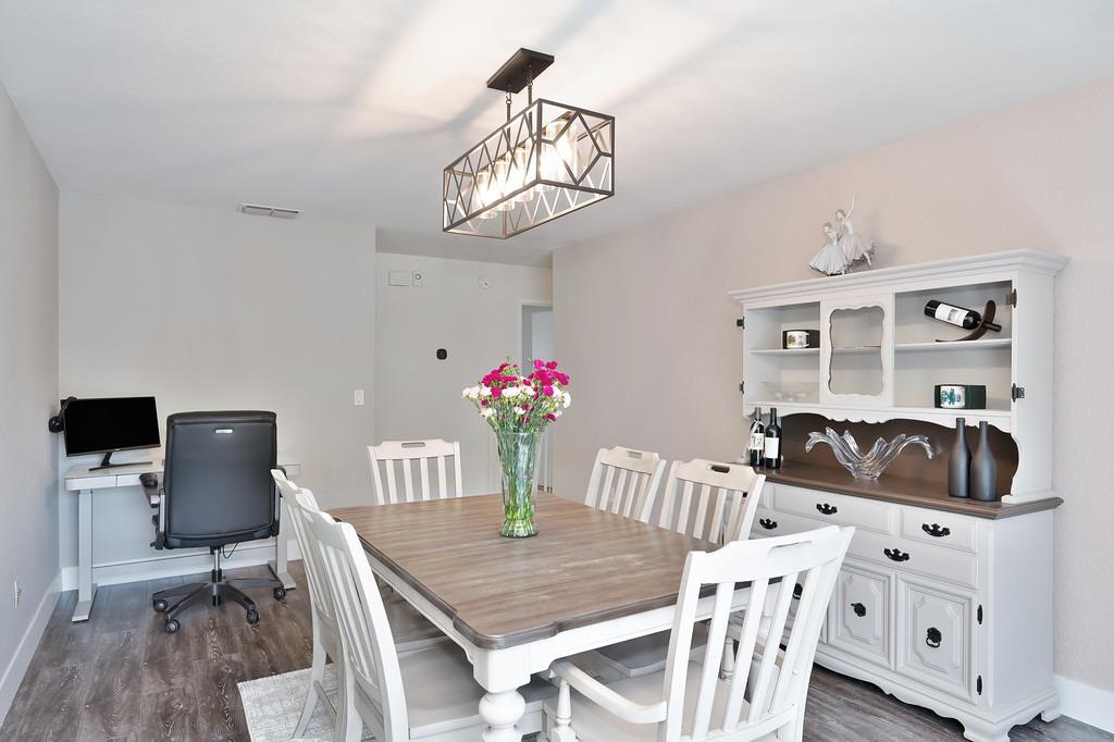 Detail Gallery Image 14 of 41 For 6630 Thunderhead Cir, Orangevale,  CA 95662 - 3 Beds | 2 Baths