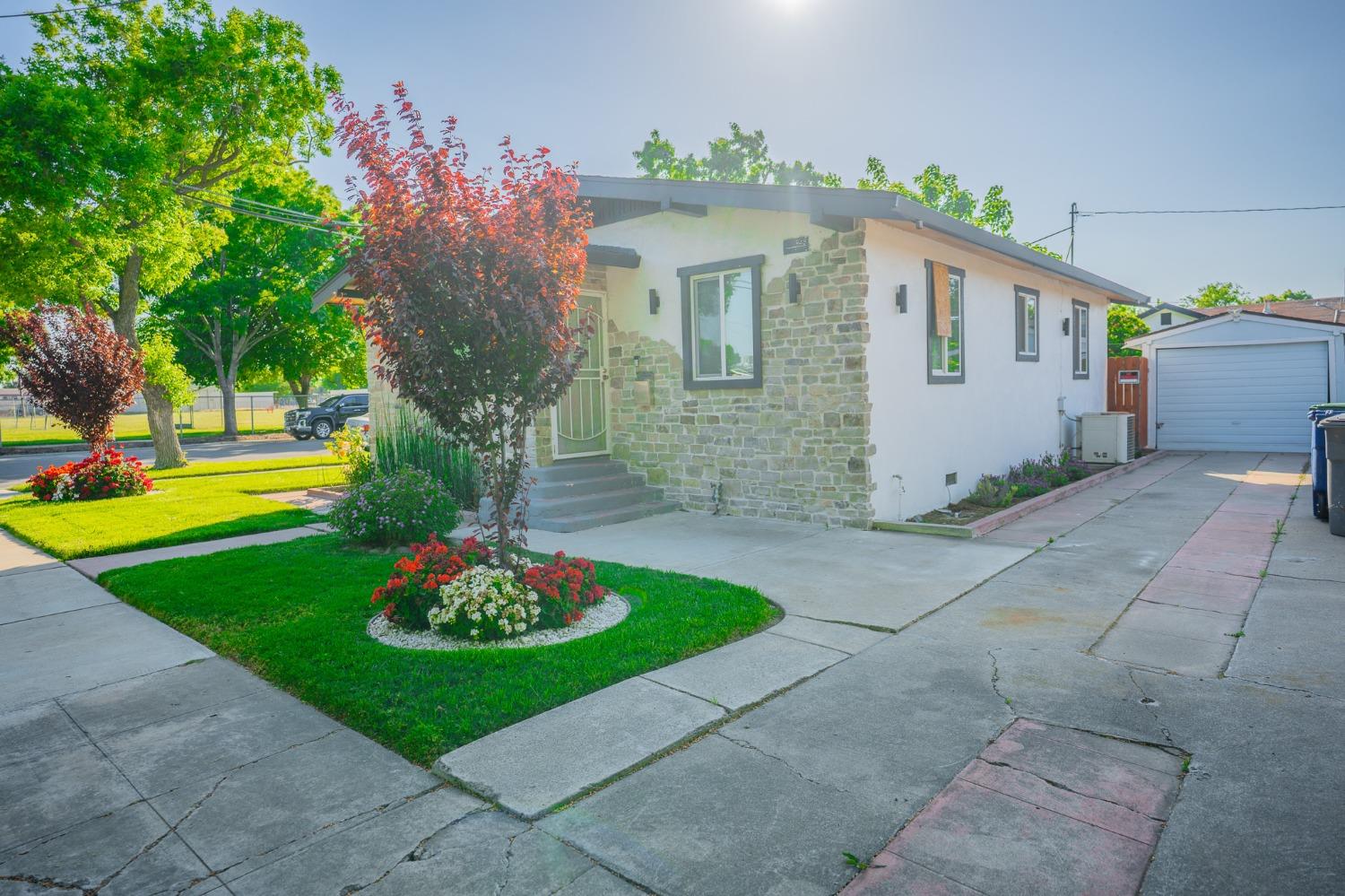 9th Street, Los Banos, California image 5