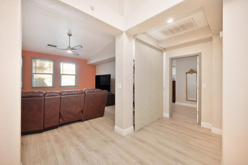 Detail Gallery Image 20 of 64 For 7805 Megan Ann Ct, Antelope,  CA 95843 - 2 Beds | 2 Baths