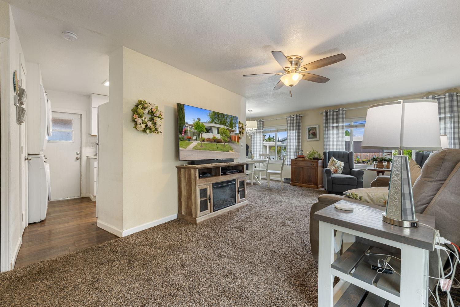 Detail Gallery Image 8 of 33 For 4350 Cherokee Rd 34, Stockton,  CA 95215 - 2 Beds | 1 Baths