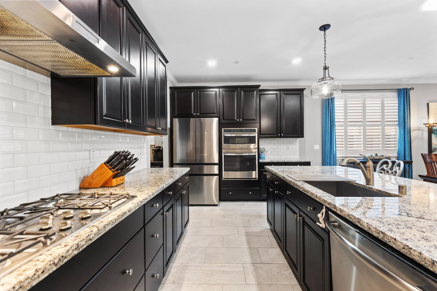 Detail Gallery Image 16 of 50 For 9273 Red Thistle Ct, Sacramento,  CA 95829 - 3 Beds | 2 Baths