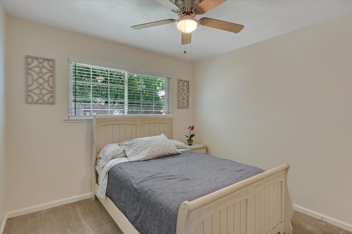 Detail Gallery Image 16 of 42 For 5401 Norway Dr, Orangevale,  CA 95662 - 4 Beds | 2 Baths