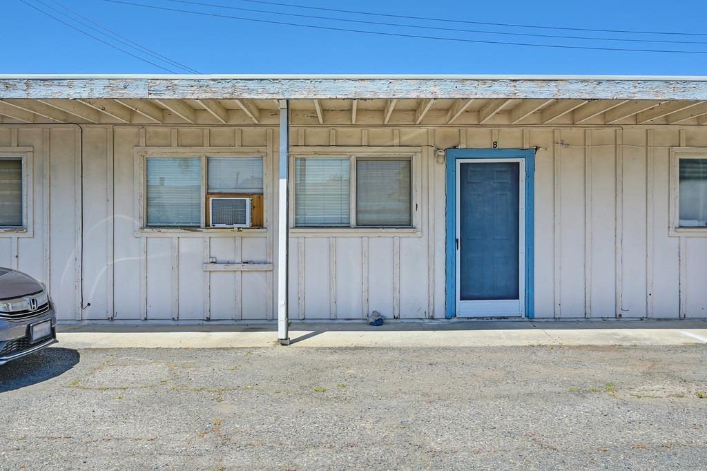 Detail Gallery Image 7 of 34 For 2730 Connie Dr, Sacramento,  CA 95815 - – Beds | – Baths
