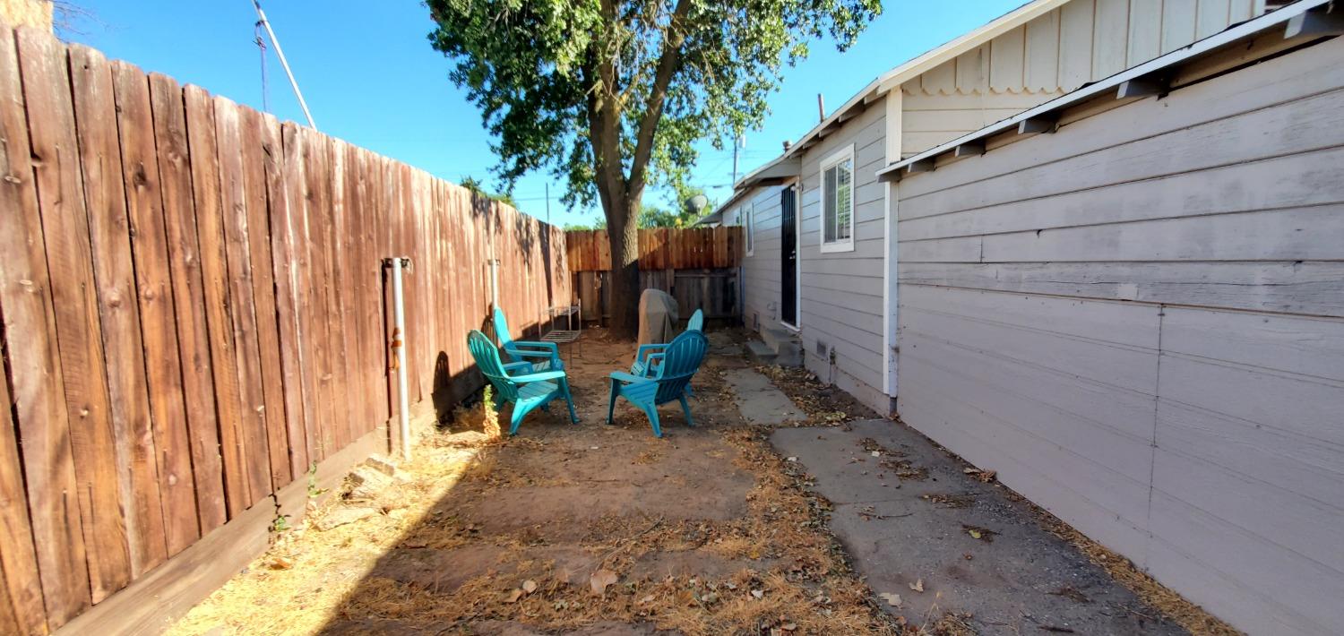 Detail Gallery Image 20 of 22 For 1161 Acacia Ave, Sacramento,  CA 95815 - – Beds | – Baths