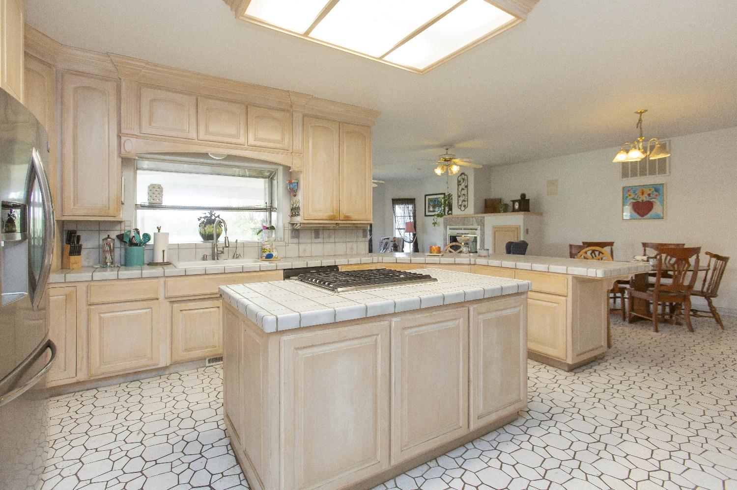 Detail Gallery Image 34 of 89 For 13247 Vineyard Road, Waterford,  CA 95386 - 5 Beds | 4 Baths