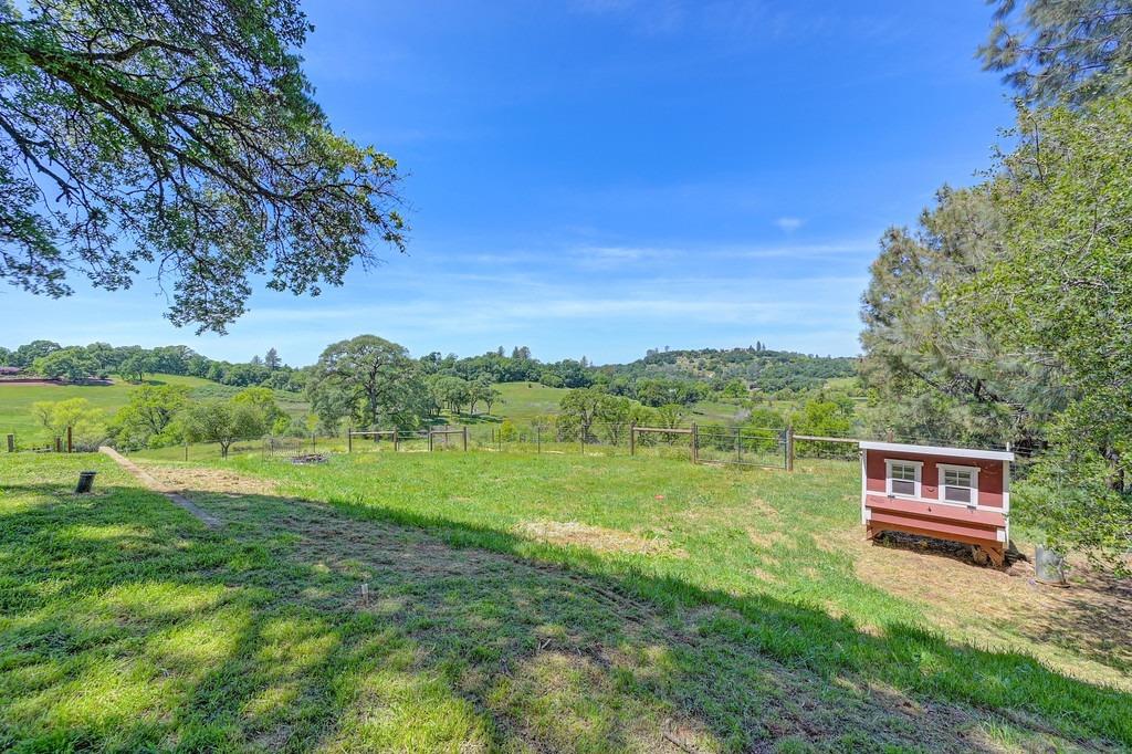 Meadow View Lane, Auburn, California image 40
