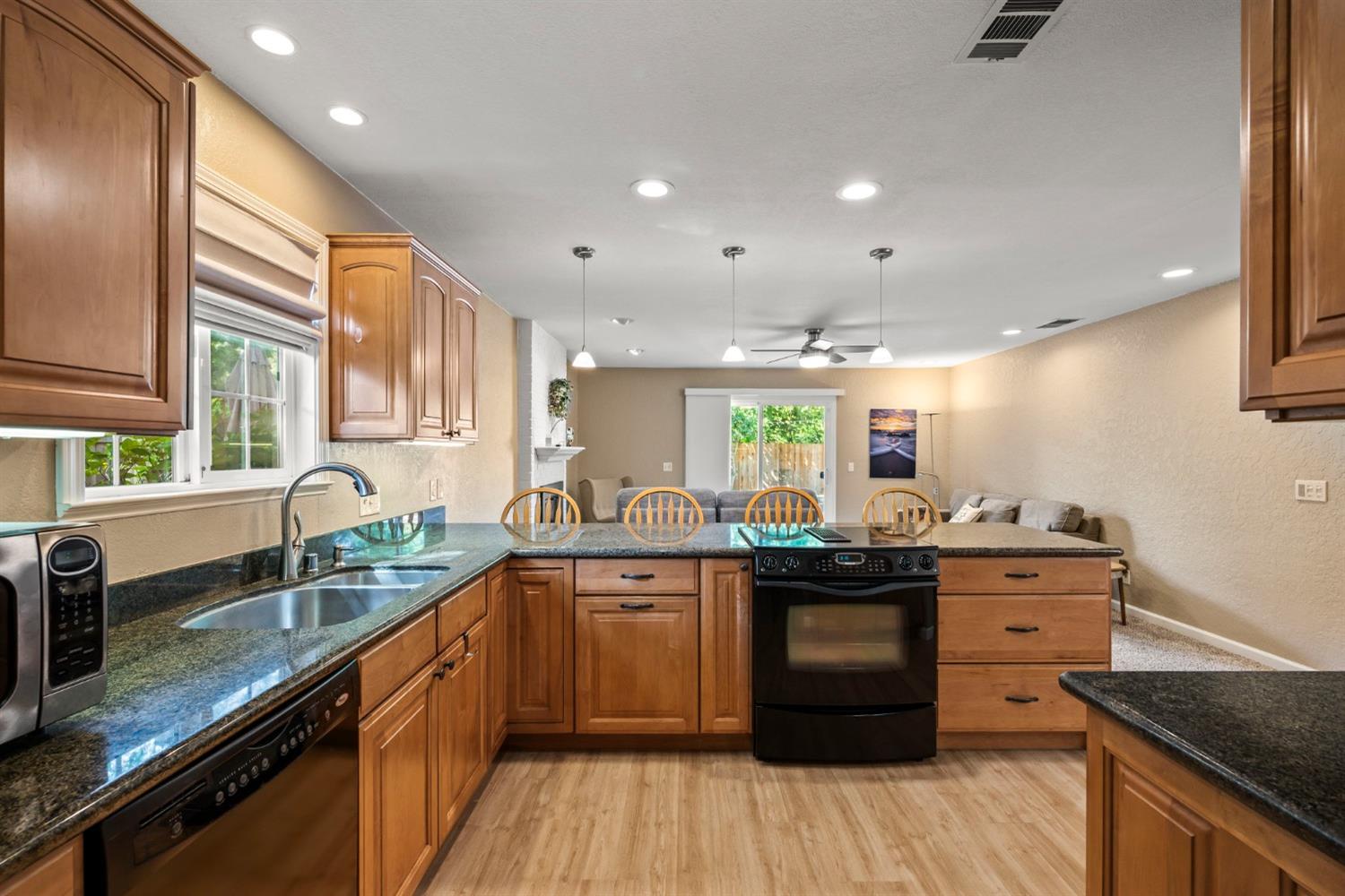 Westover Court, Fair Oaks, California image 16