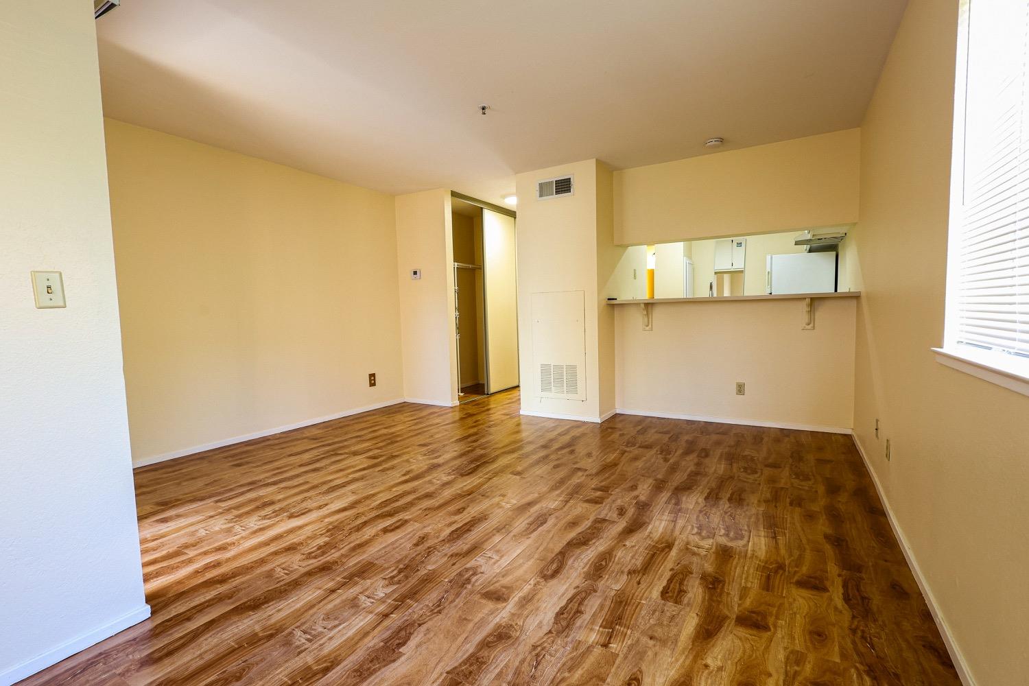 Detail Gallery Image 5 of 12 For 480 Bollinger Canyon Ln #272,  San Ramon,  CA 94582 - 1 Beds | 1 Baths
