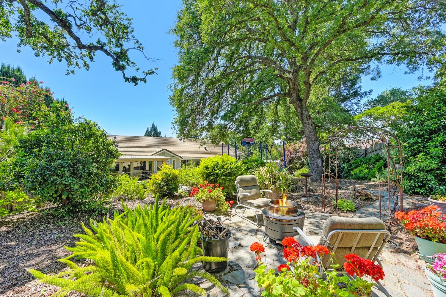 Sharon Court, Folsom, California image 24