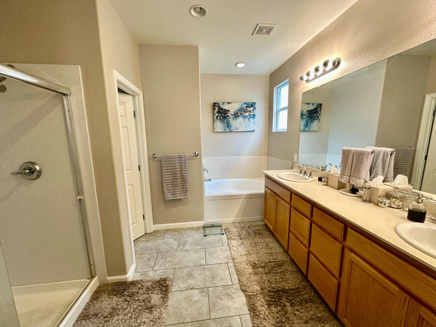 Detail Gallery Image 23 of 28 For 702 Anne Marie Way, Isleton,  CA 95641 - 3 Beds | 3 Baths