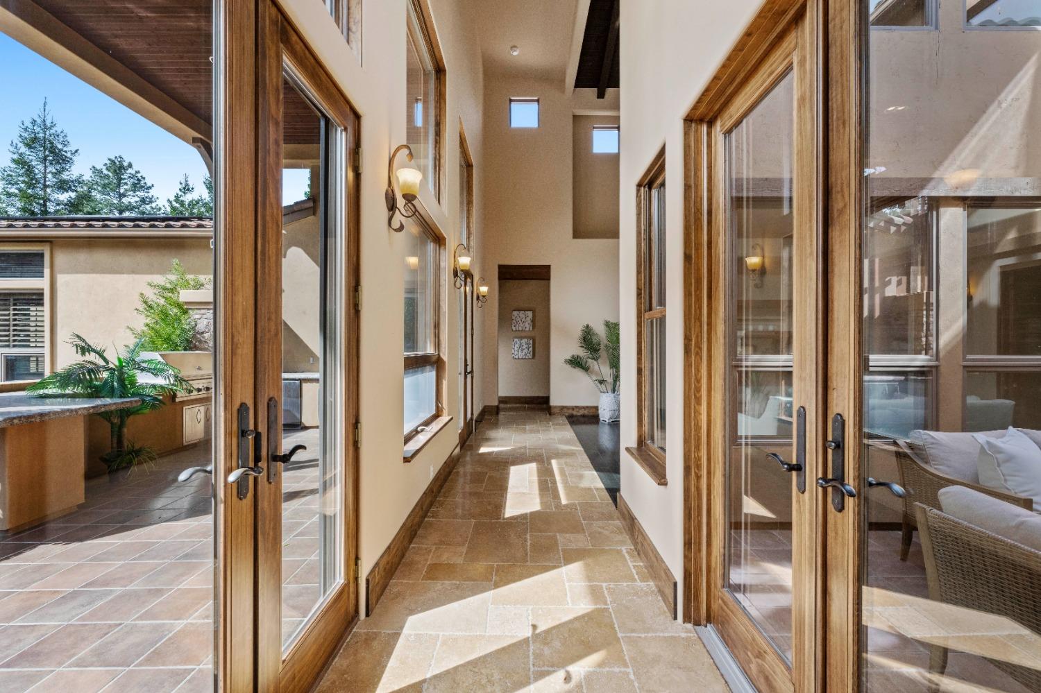 Detail Gallery Image 35 of 90 For 16279 Winchester Club Dr, Meadow Vista,  CA 95722 - 4 Beds | 5/1 Baths
