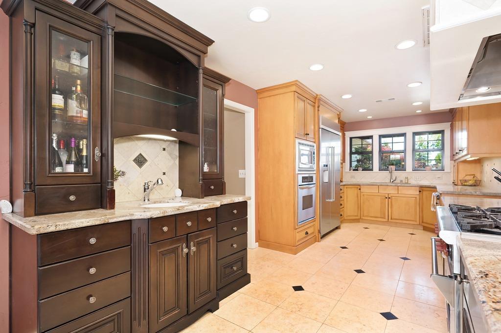 Banff Vista Drive, Elk Grove, California image 11