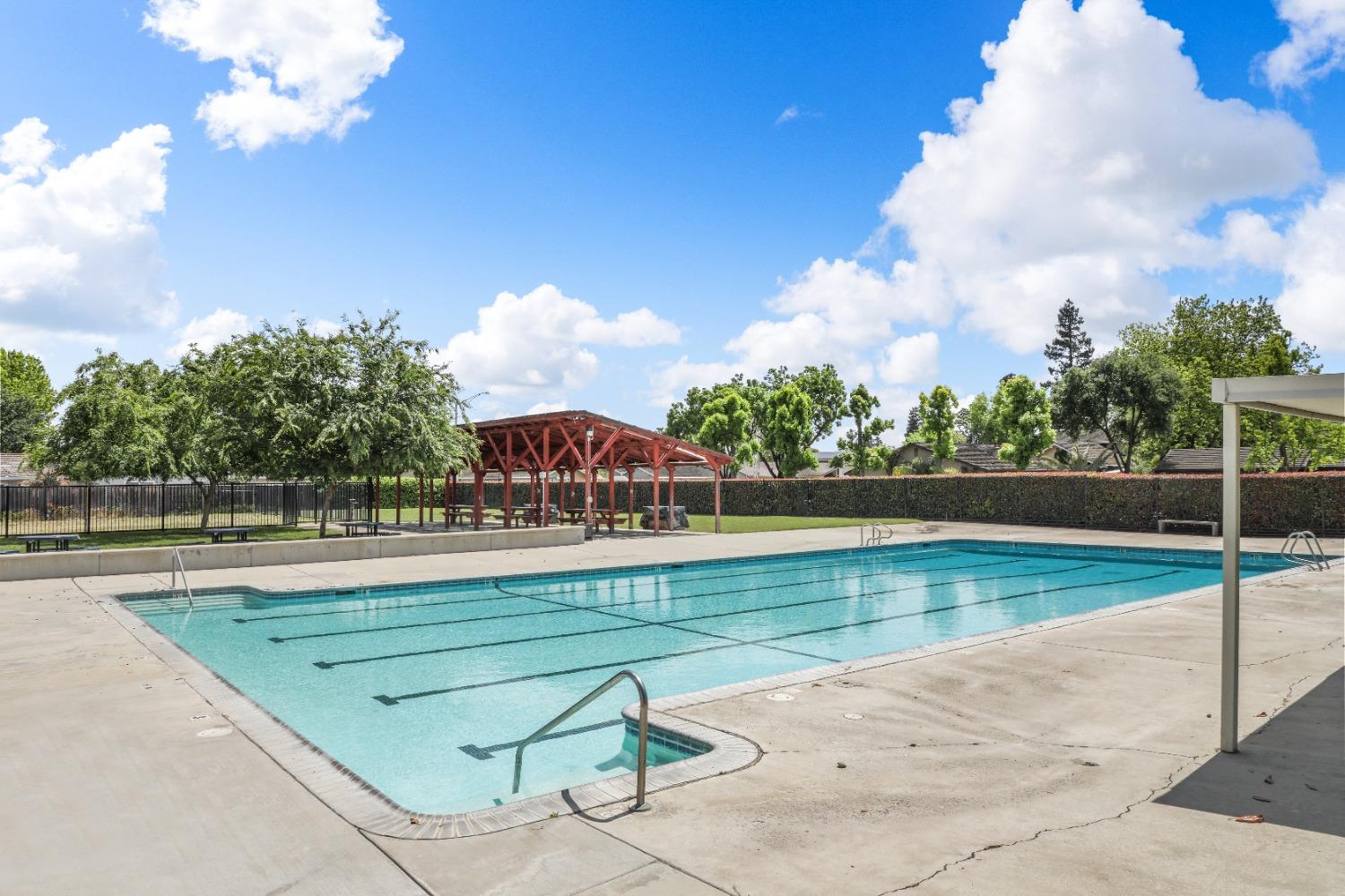 Oakhurst Way, Stockton, California image 38