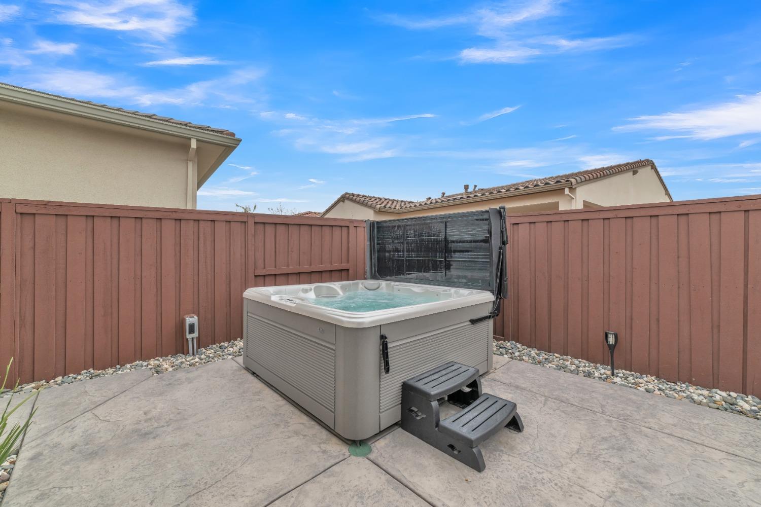 Clubhouse Parkway, Folsom, California image 48
